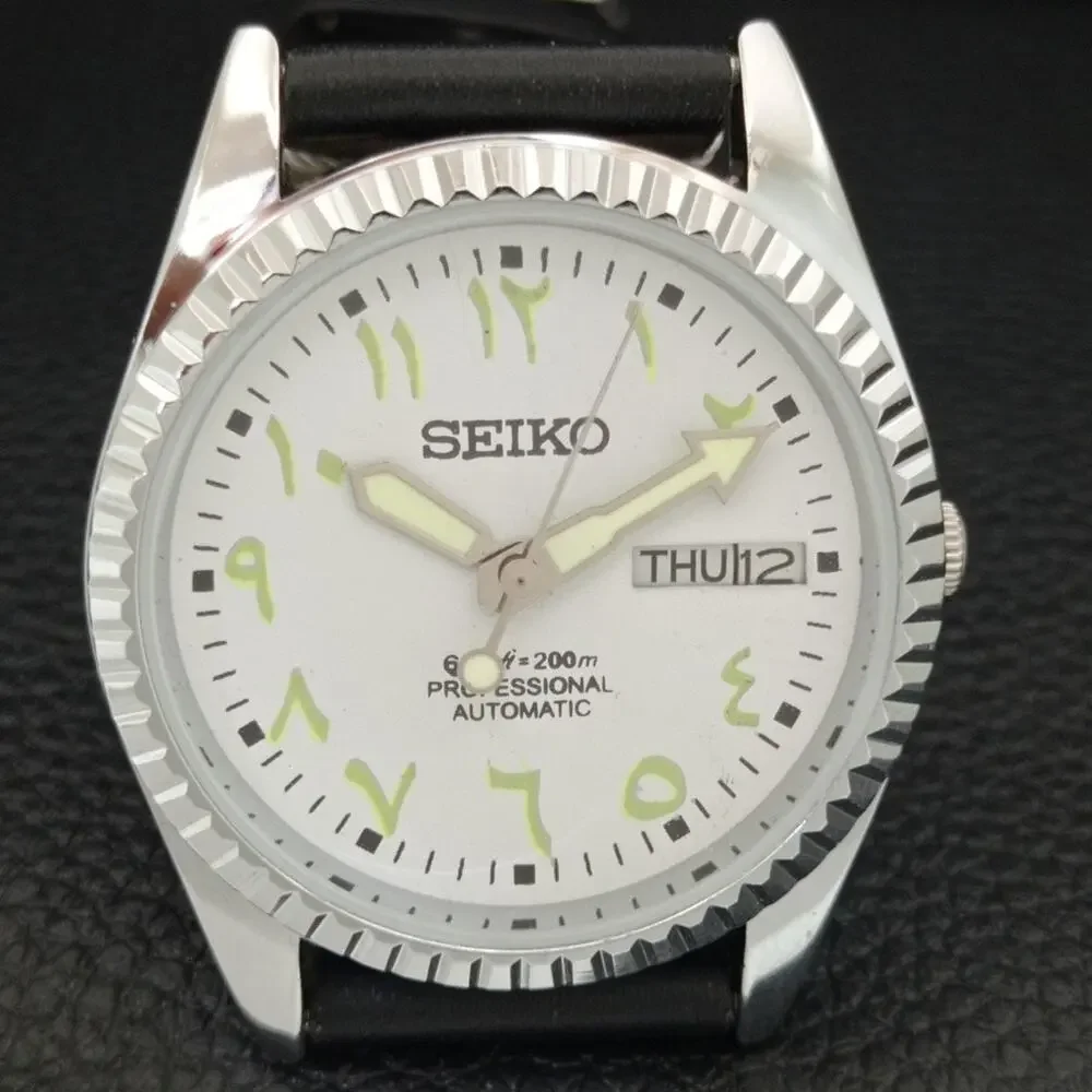 Vintage 1980 Seiko Automatic Mens Silver Watch W/daydate & Green Accents